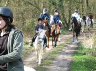  Paseo a caballo por Maine y Loira 